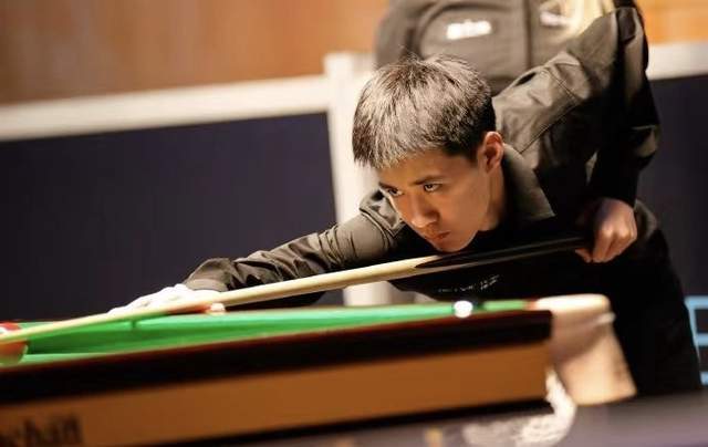 字母哥：我想要文班亚马的首张新秀卡 未来几年他会是联盟最佳球员之一